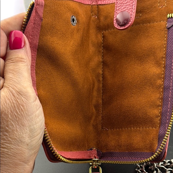 Nora Liza Leather Crossbody Bag - Picture 6 of 6